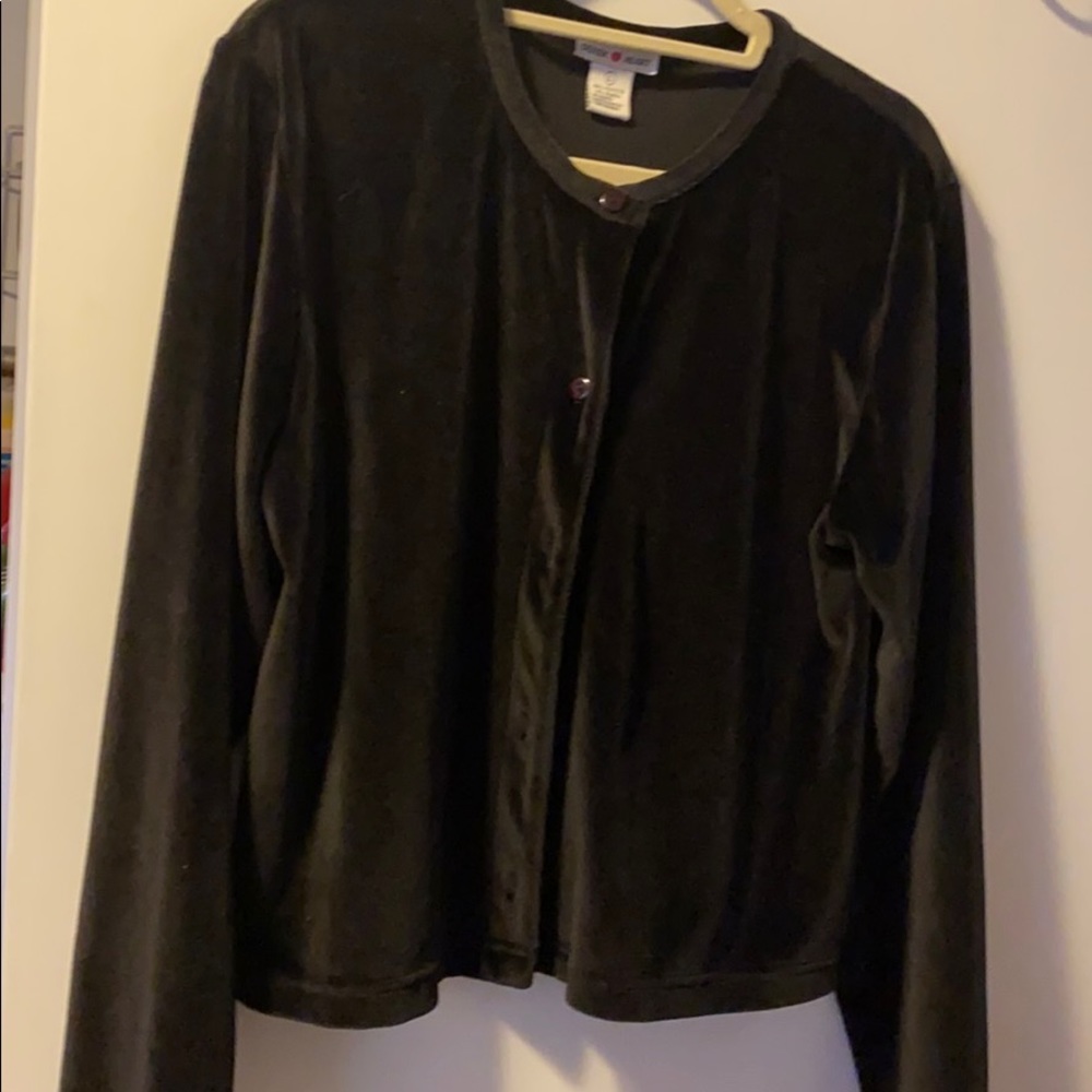 Derek Heart size large velvet feel shirt